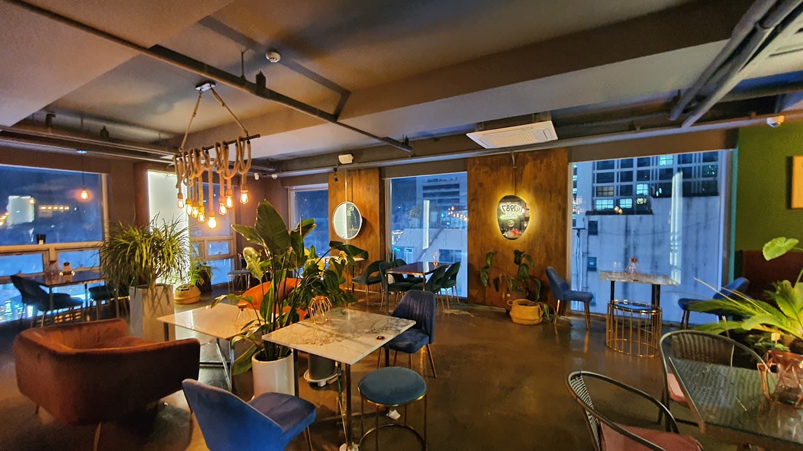 1987屋顶酒廊蚕室店 4