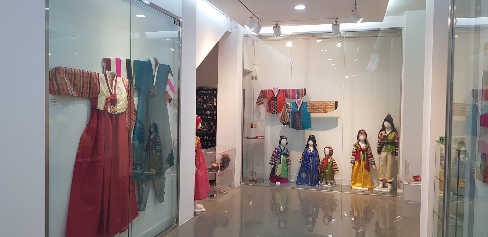 韩国色童博物馆 — 传统色彩与纺织文化遗产 3