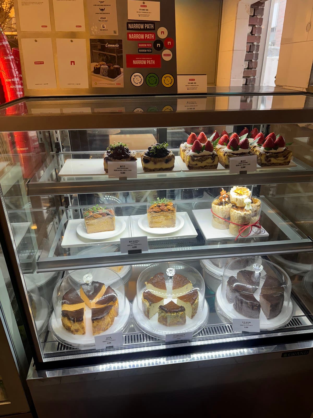 窄径甜点咖啡馆 5