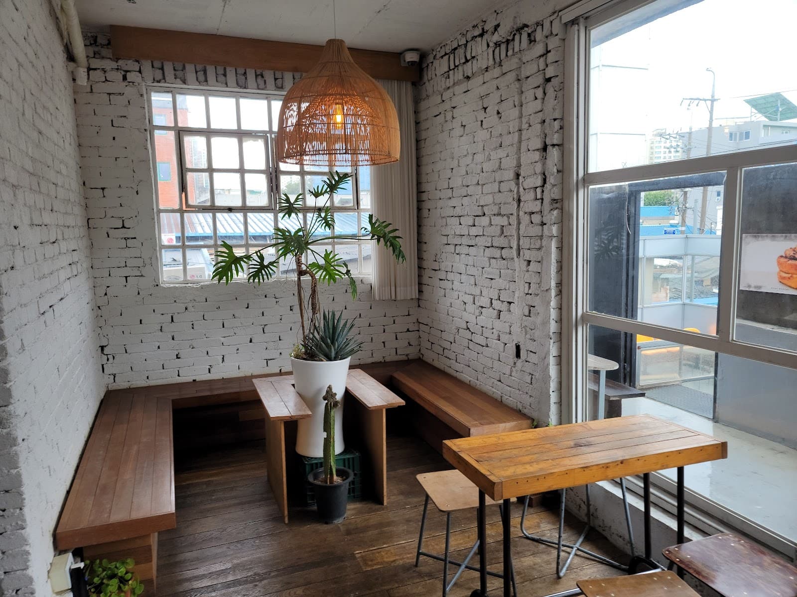 Rust Bakery (锈迹烘焙店)