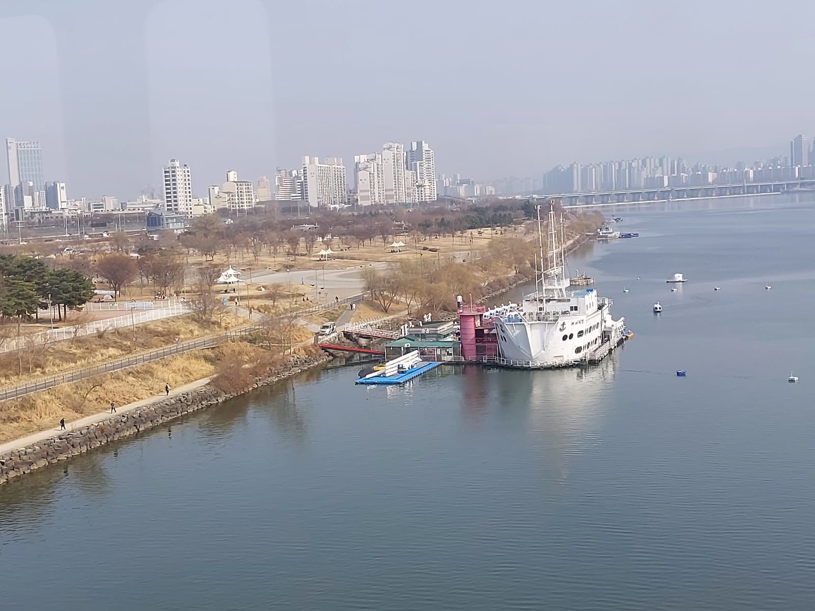 トゥクソム漢江雪ぞり場 4