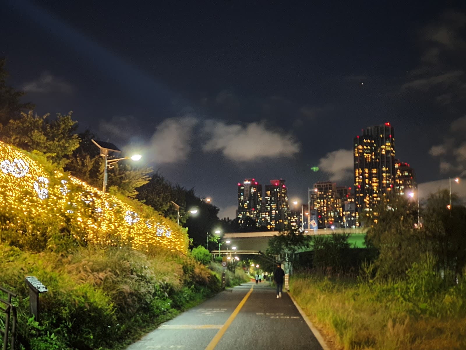 良才川河畔文化休息区 3