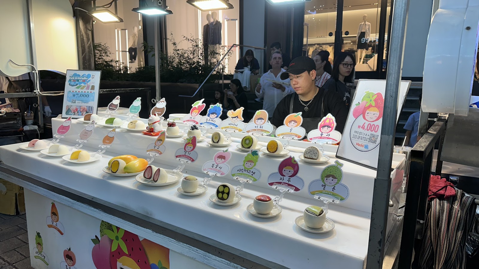 汝矣岛汉江公园樱花节春季夜景