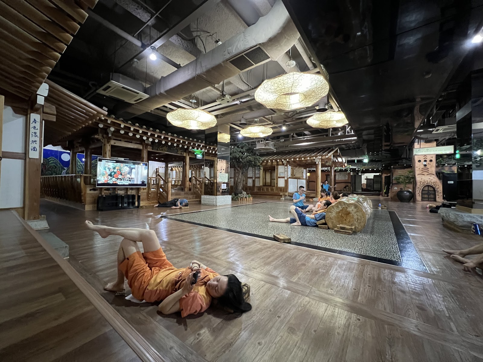 Jjimjilbang dining area