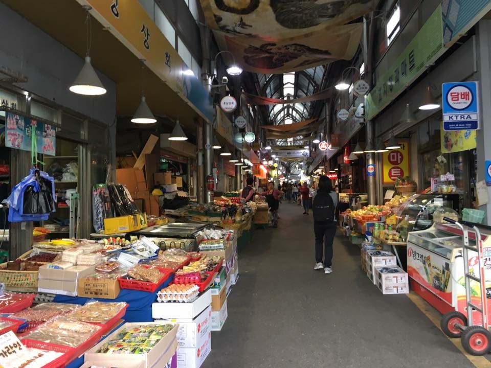 Tongin Market covered alley - the full length of the indoor market stretches into the distance